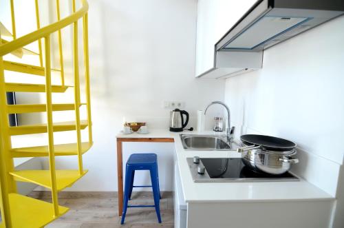 Dapur atau dapur kecil di Coordinat Suits