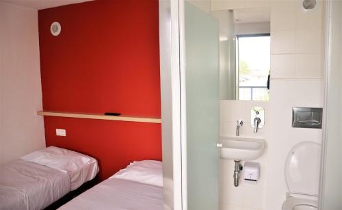 Gallery image of Eklo Hotels Le Mans in Le Mans