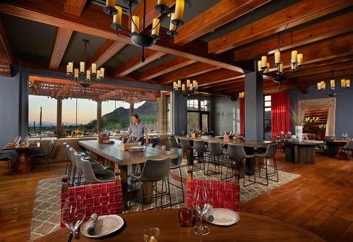 A restaurant or other place to eat at Four Seasons Resorts Scottsdale at Troon North