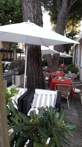 Gallery image of Hotel Arlecchino Riccione in Riccione
