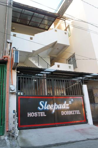 Φωτογραφία από το άλμπουμ του Sleepadz - Capsule Beds Dormitel in Magsaysay Ave Naga σε Naga