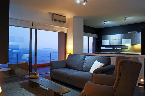 Χώρος καθιστικού στο Seaview Salty villa