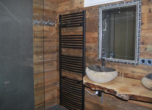 Ένα μπάνιο στο Chalet on the Rood Zell am See Kaprun