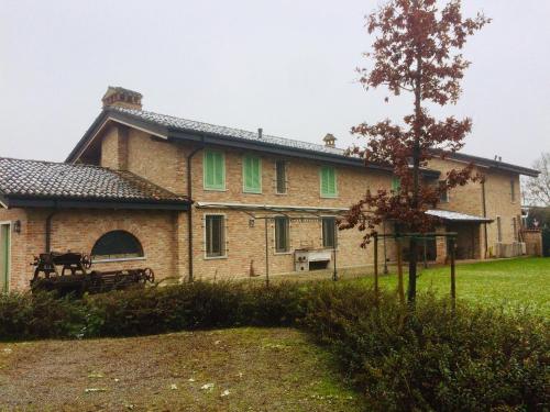 Edificio en el que se encuentra el hostal o pensión