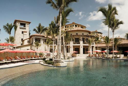 Bazén v ubytování Hacienda Beach Club & Residences nebo v jeho okolí