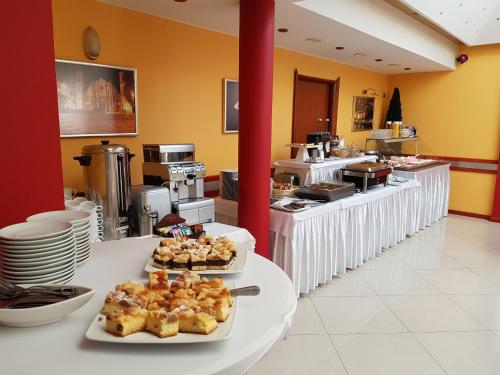 Jídlo v penzionu nebo okolí