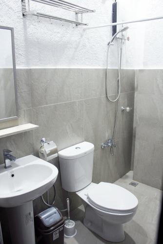 Sentro Suites Siargaoにあるバスルーム