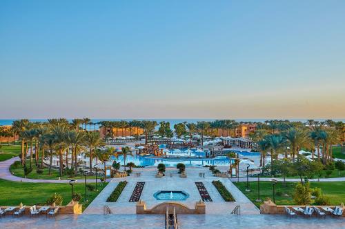 JAZ Grand Marsa — Property building