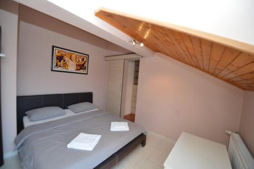 Katil atau katil-katil dalam bilik di J & P Apartments Orahovac