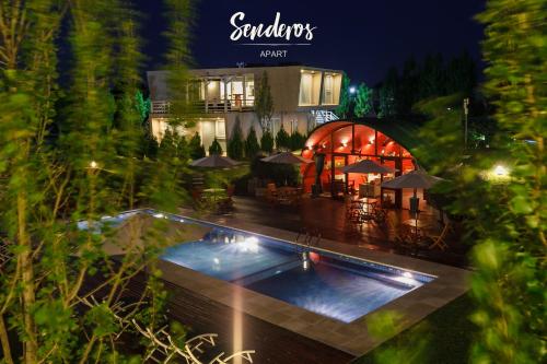 Senderos – Alojamiento en Villa Gesell Senderos – Alojamiento en Villa Gesell