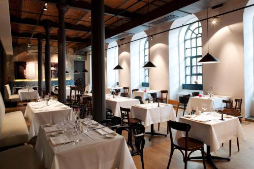 Restauracja lub miejsce do jedzenia w obiekcie Vienna House Andel's Lodz