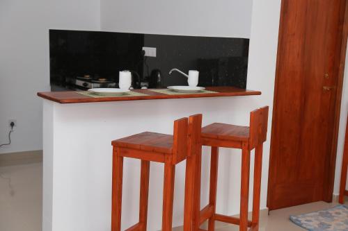 Dapur atau dapur kecil di Villa Sea Breeze Hikkaduwa