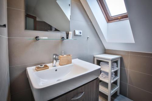 A bathroom at HARDY - Cognac & Pension