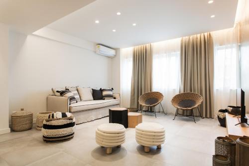 *** Apt 110m2 3bed 2bath, walk to Acropolis ***