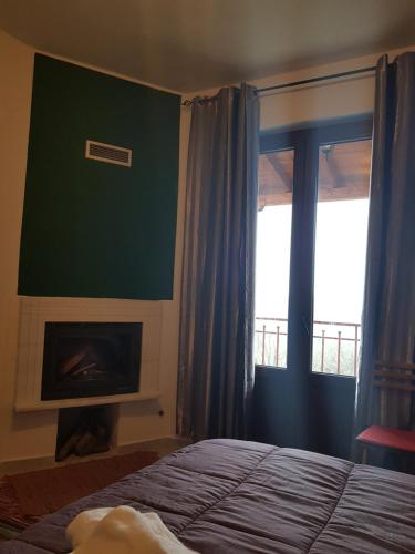 Gallery image of Petra & Elato Art Hotel in Valtessiniko 