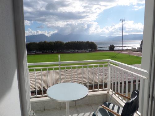 Stunning Seaview Town Apartment