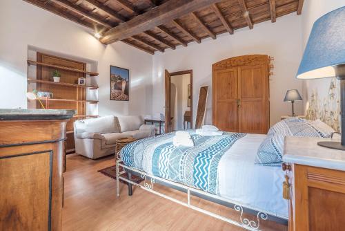 GuestHost - Montecitorio & Pantheon Stylish Flat
