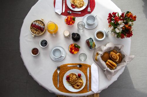 Еда / где поесть недалеко от отеля