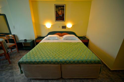 Gallery image of Hotel Odeon in Vasiliki