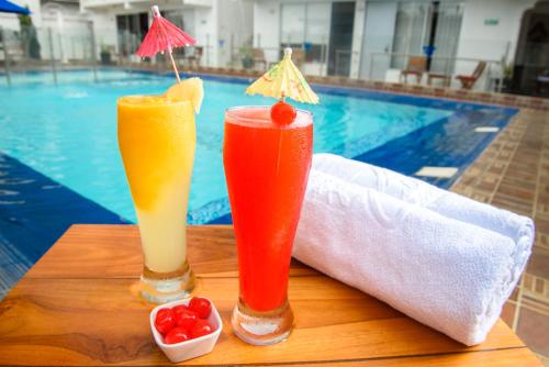 Bazén v ubytování Hotel El Aeropuerto nebo v jeho okolí