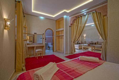 Kasbah Siroccoにあるベッド