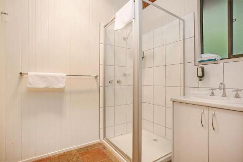 A bathroom at Beacon Point Ocean View Villas