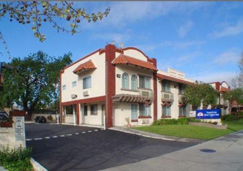 Americas Best Value Inn San Jose Convention Center Image