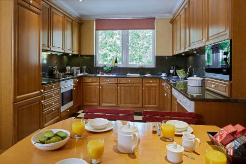 Cheval Thorney Court at Hyde Park photo 109