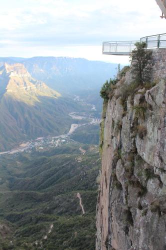 a view from the top of a mountain at Hotel Paraiso del Oso in Cerocahuí