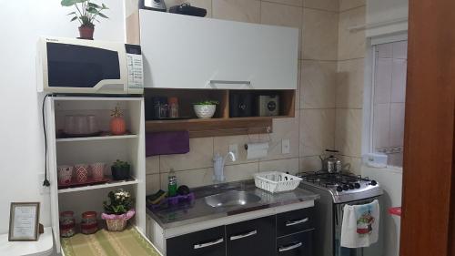 Gallery image of Apartamento próximo ao Aeroporto de Florianópolis. in Florianópolis