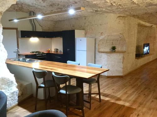 Kuchyň nebo kuchyňský kout v ubytování Dug Out B&B