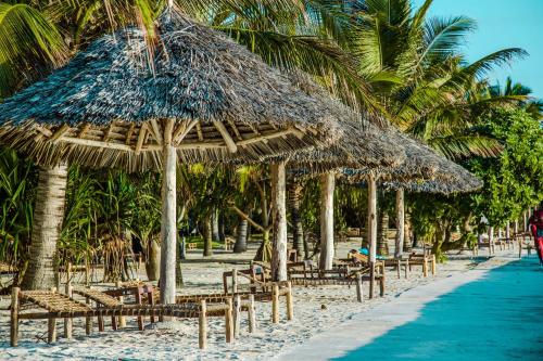 Uroa Bay Beach Resort – Photos 5