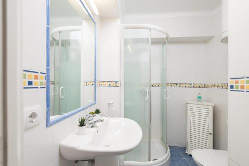 ห้องน้ำของ APARTAMENTO LOS GIRASOLES