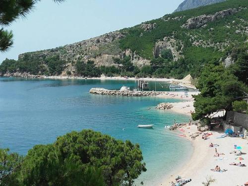 Apartments Meira br4