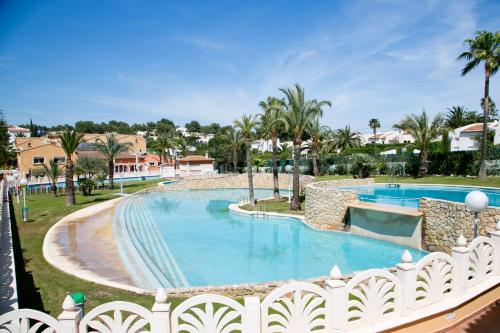 Gallery image of Aparthotel Bahia Pinosol in Jávea