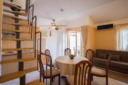 Gambar di galeri bagi Apartment Smuljic di Vrboska