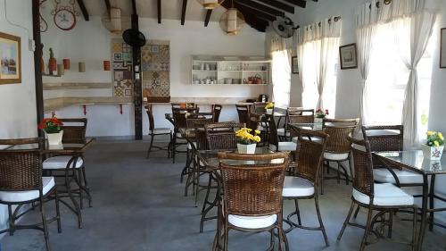 Restaurace v ubytování Pousada Maria Farinha