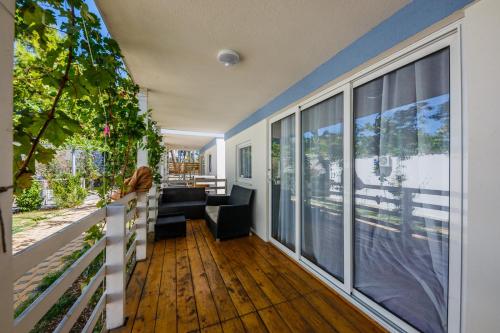 Fotografia z galérie ubytovania Mobile Homes Sveti Križ v Trogiri