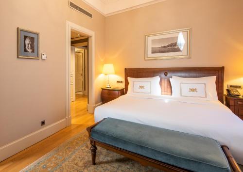 Katil atau katil-katil dalam bilik di Pera Palace Hotel