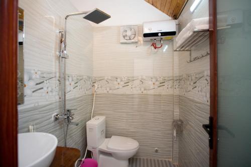 Ένα μπάνιο στο Phong Nha Friendly Home