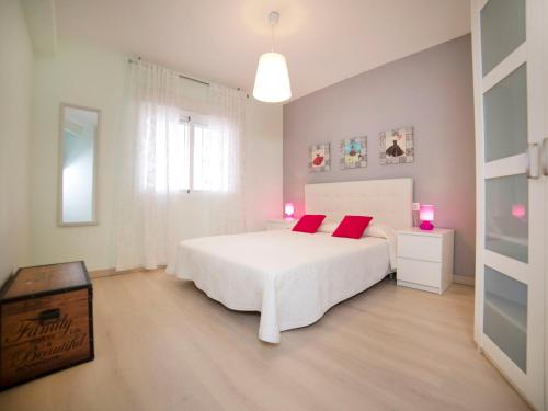 Posteľ alebo postele v izbe v ubytovaní Apartment Europa I by Interhome