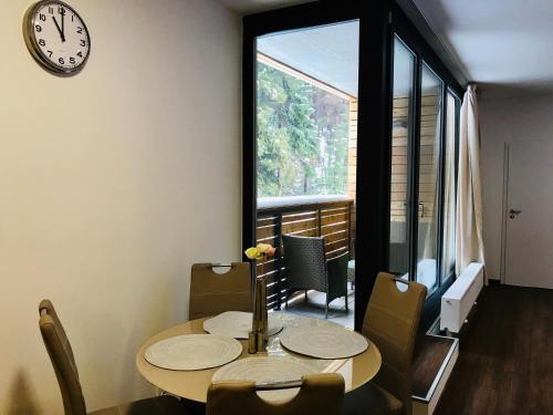 Ruang duduk di Útulný apartmán u Mumlavských vodopádů