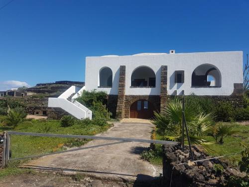 Gallery image of Mursia Casa Vacanze in Pantelleria