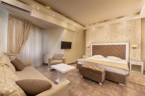 Gallery image of Heliotrope Hotels in Mytilene