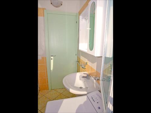 Residenze Mare e Pineta tesisinde bir banyo