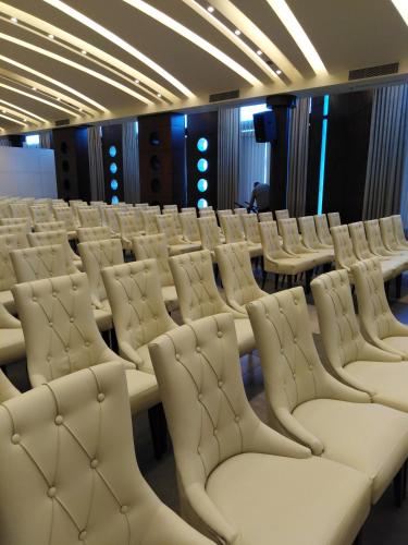 Ruang duduk di Pearl of Beirut Hotel & Spa