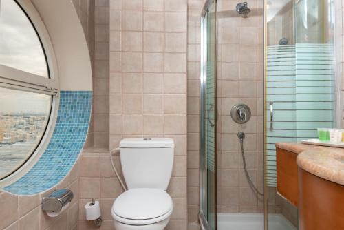 Gallery image of Arena Hotel by the Beach in Bat Yam