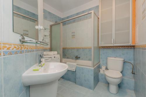 Kúpeľňa v ubytovaní ShortStayPoland Krochmalna (B39)