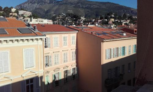 Chez Linette, 22 Place Saint-Roch
