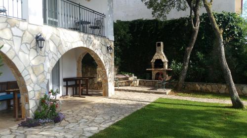 Κήπος έξω από το Holiday Home Villa "Paradise Farm"